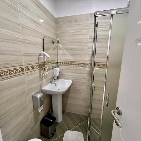 Ada Отель 3*