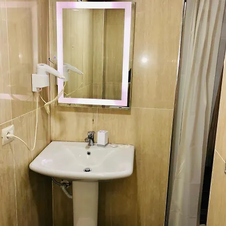 Отель Ada 3*