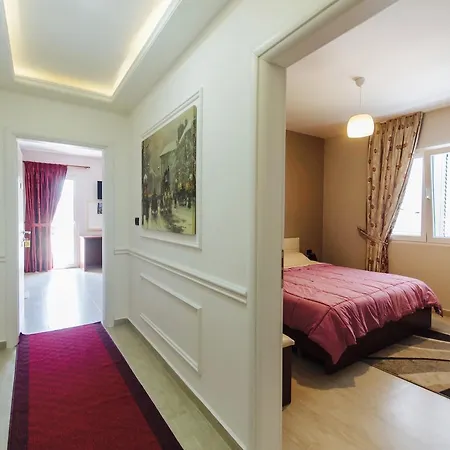 Szálloda Ada Tirana